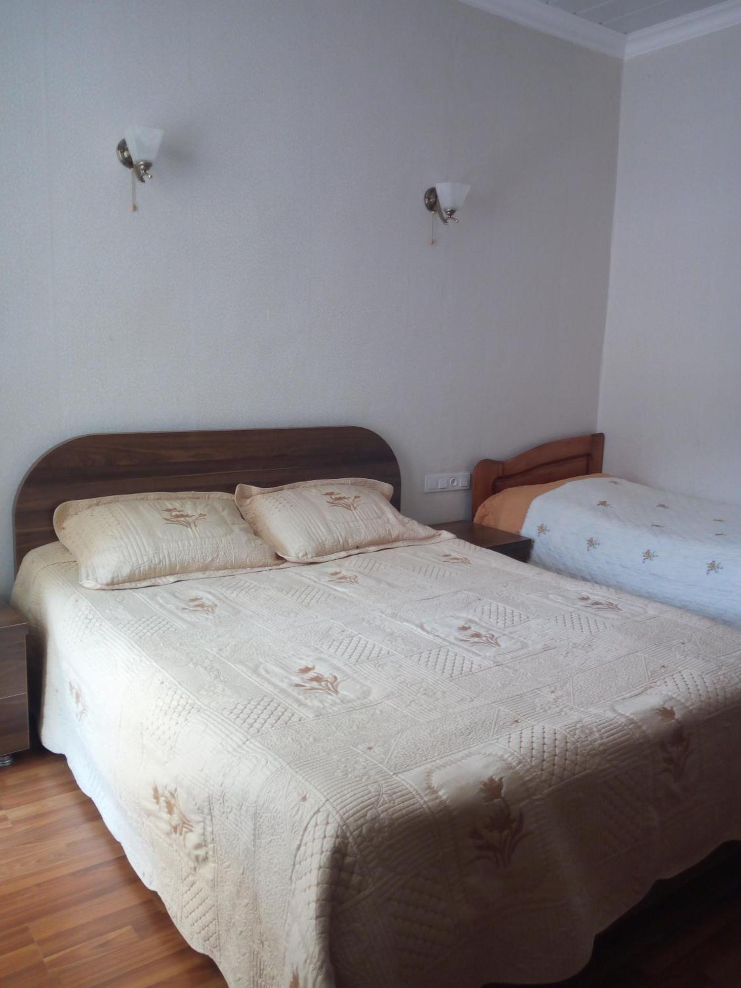 Small Guest House Кваріаті Екстер'єр фото