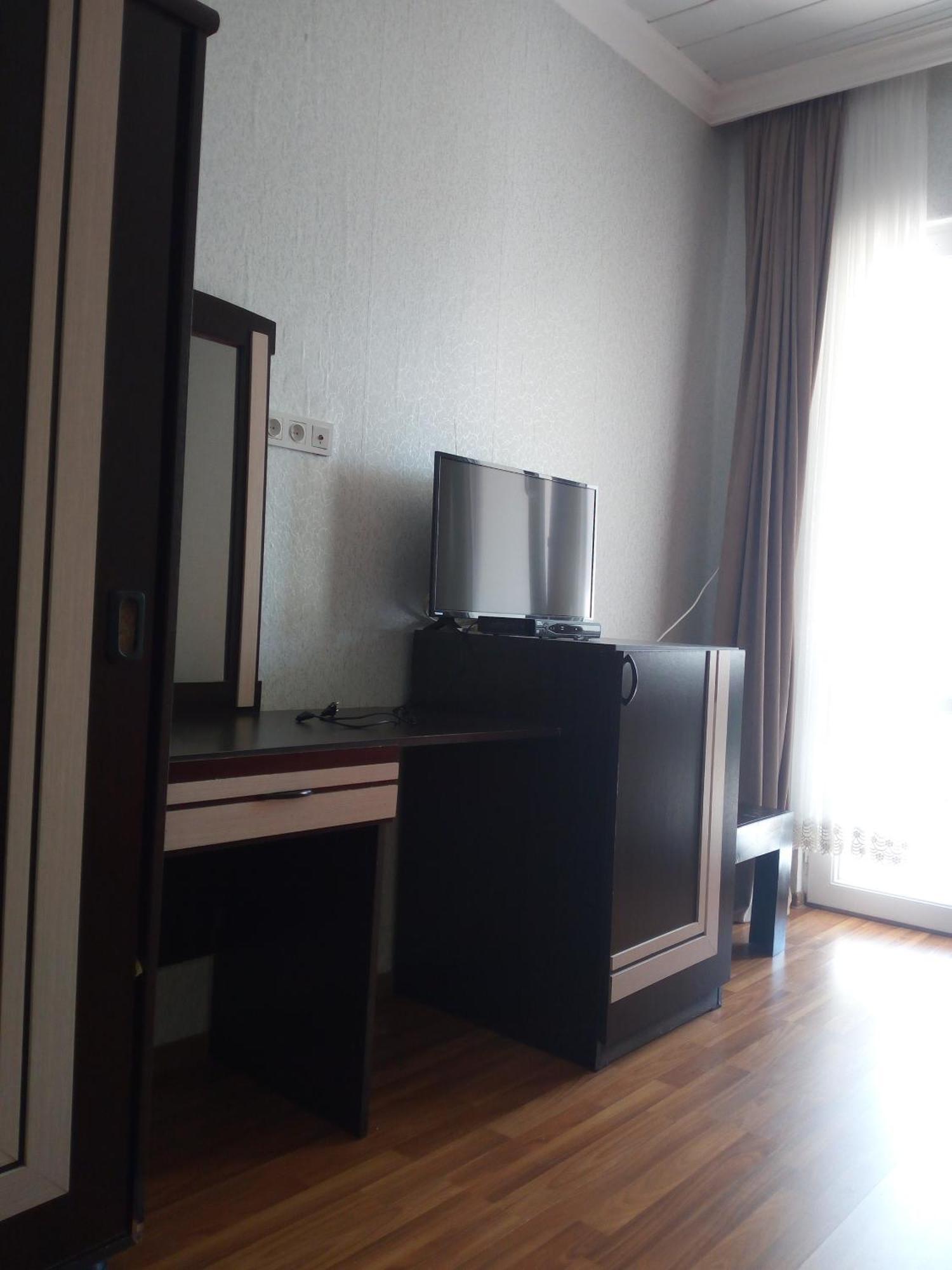 Small Guest House Кваріаті Екстер'єр фото