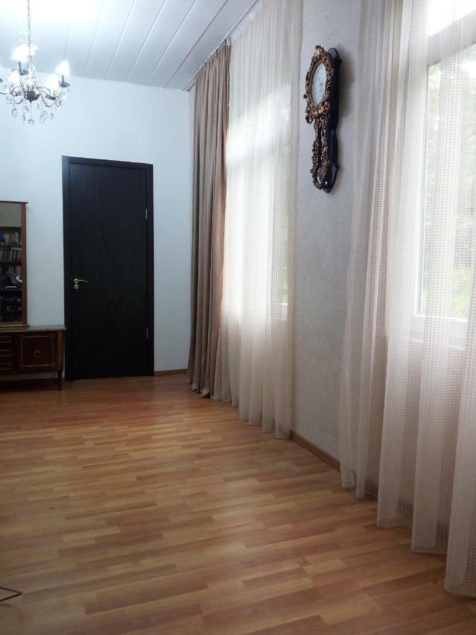 Small Guest House Кваріаті Екстер'єр фото